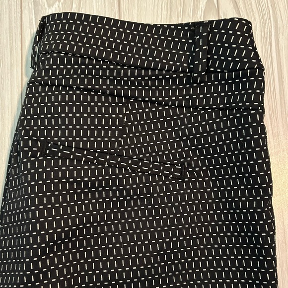 Ricki’s Capri Pants - Picture 3 of 10